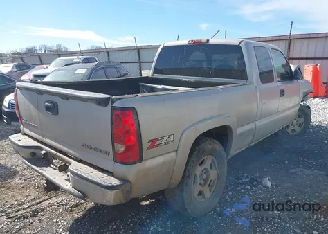 2004 Chevrolet Silverado 1500 Z71 из США, поврежденный, VIN 2GCEK19TX41162585